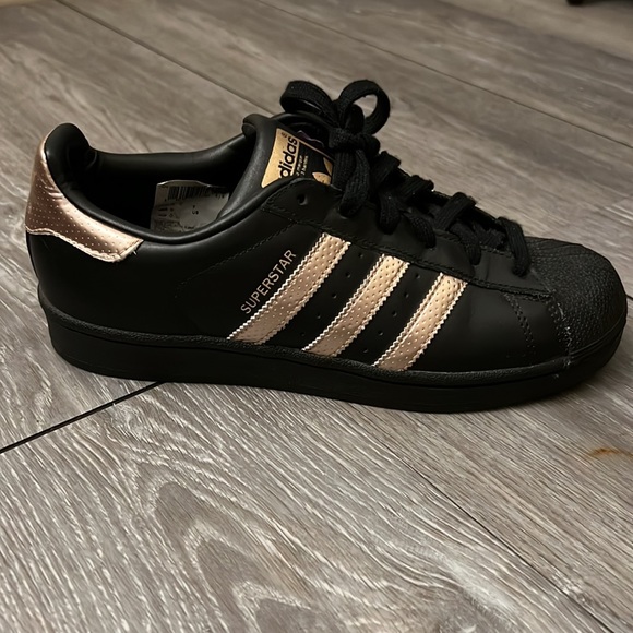 Black and Rose Gold Superstar Adidas - Picture 2 of 5